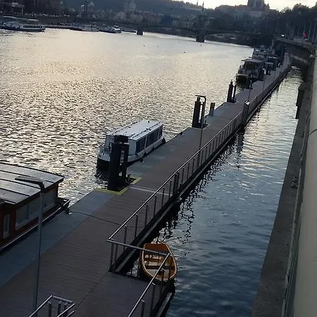 House Boat - Soal - Úszó hotel *